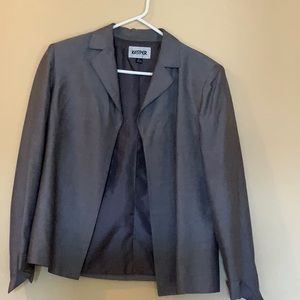Women’s suit